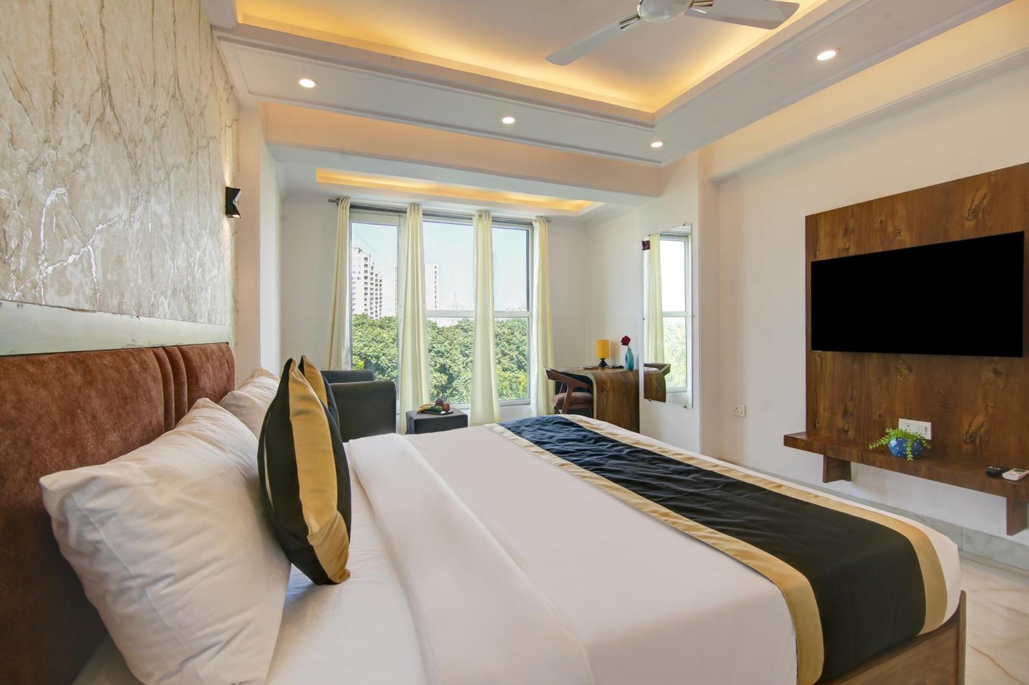Hotel The Emporio Grand Near Vaishali Metro Station Ghaziabad Ngoại thất bức ảnh