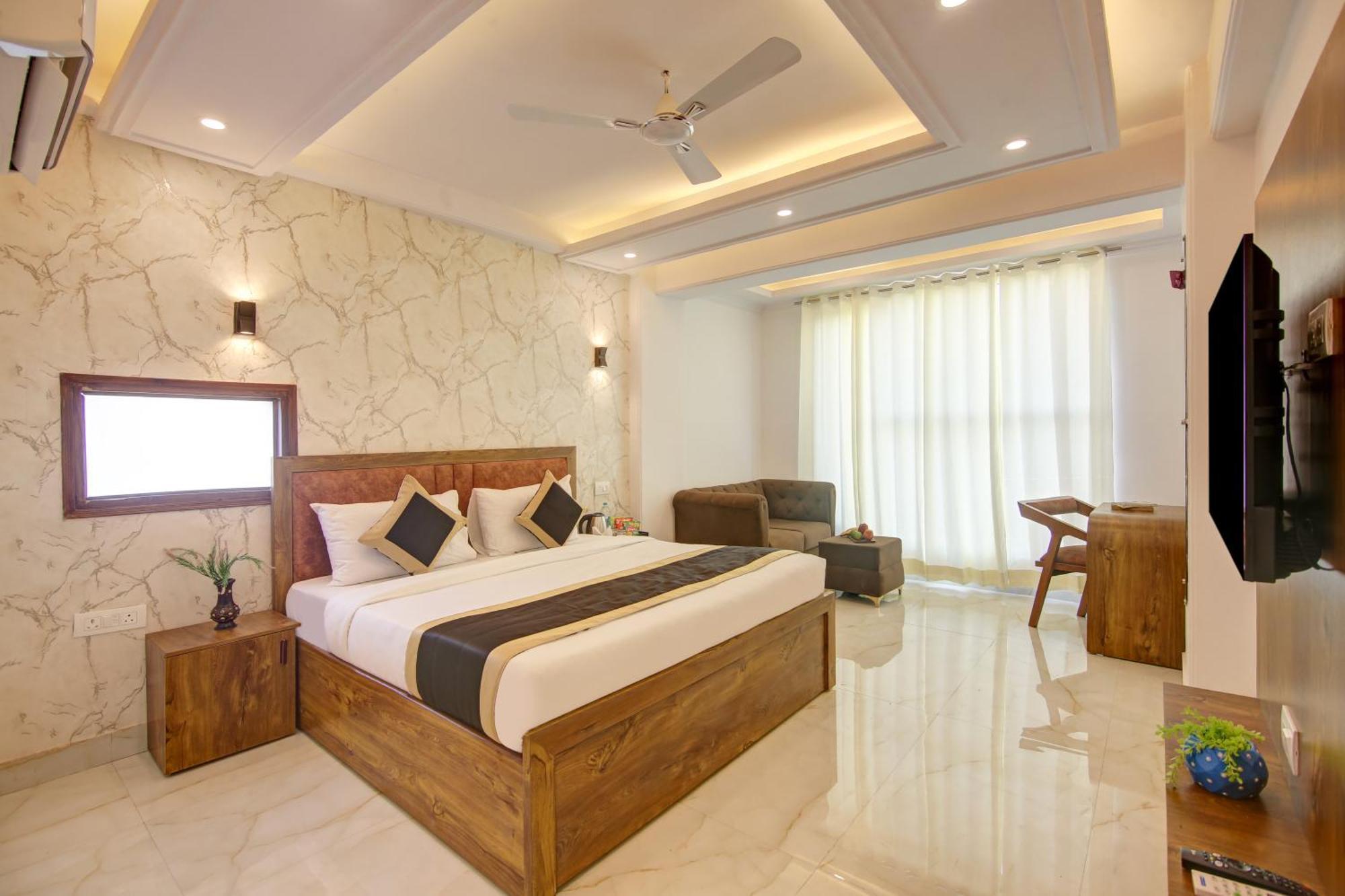 Hotel The Emporio Grand Near Vaishali Metro Station Ghaziabad Ngoại thất bức ảnh