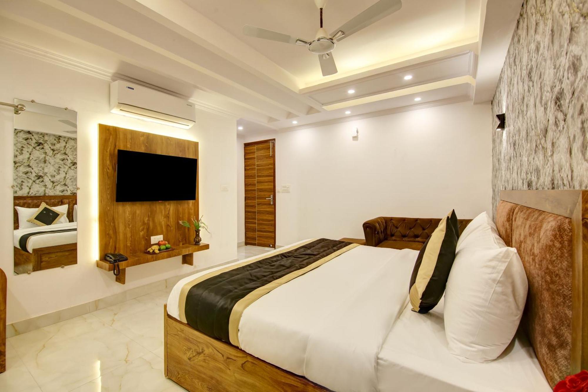 Hotel The Emporio Grand Near Vaishali Metro Station Ghaziabad Ngoại thất bức ảnh