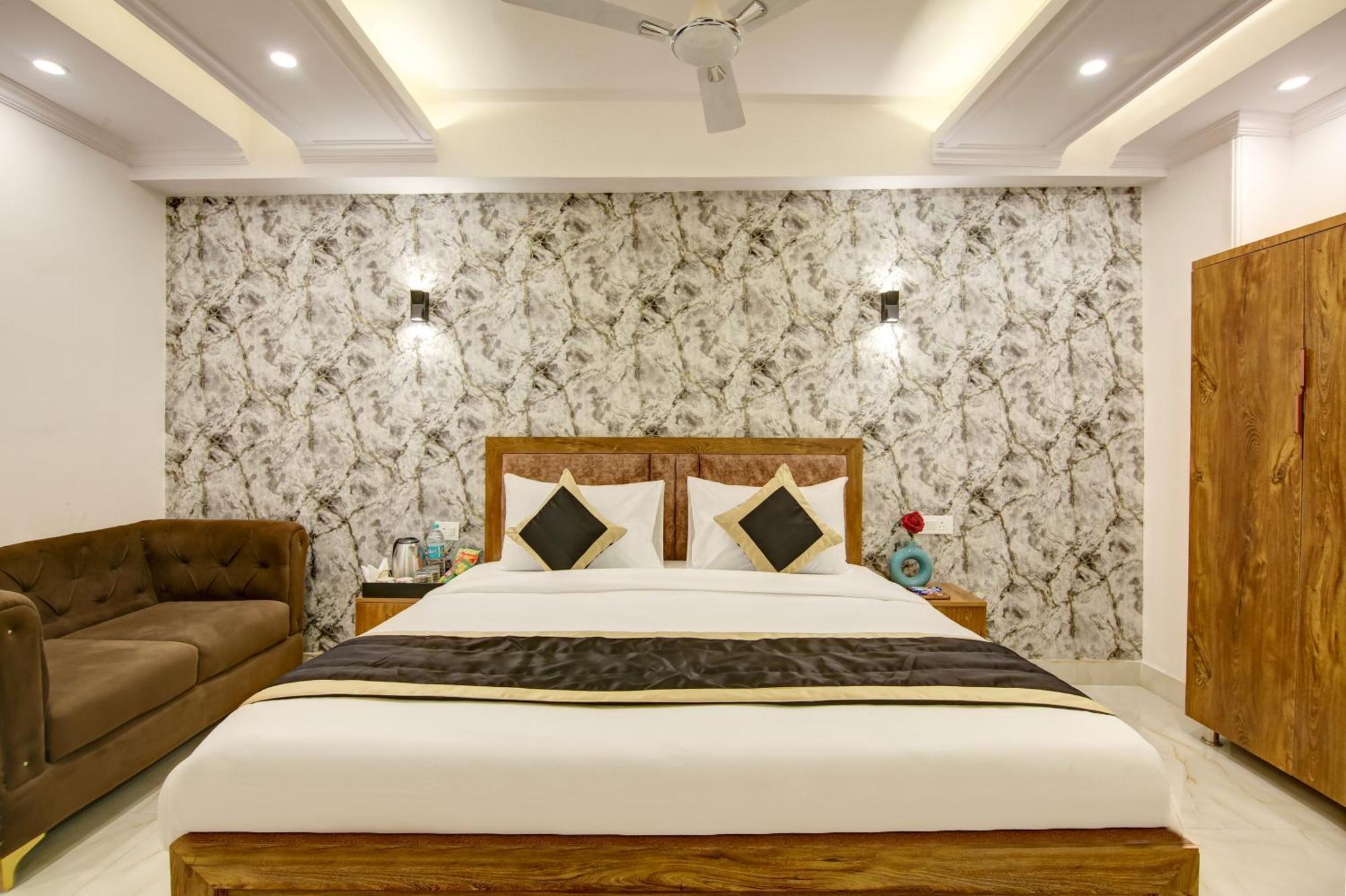 Hotel The Emporio Grand Near Vaishali Metro Station Ghaziabad Ngoại thất bức ảnh