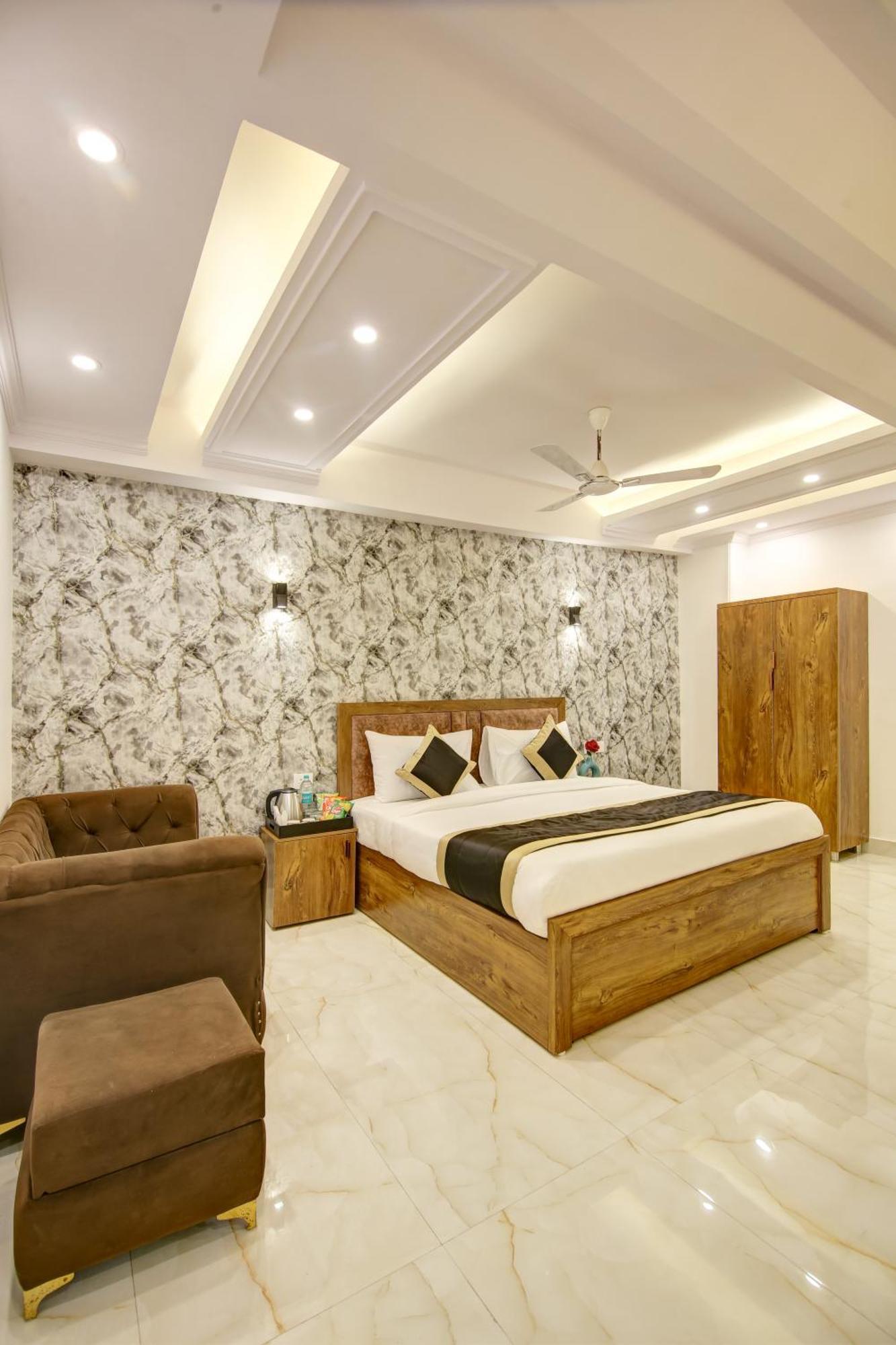Hotel The Emporio Grand Near Vaishali Metro Station Ghaziabad Ngoại thất bức ảnh