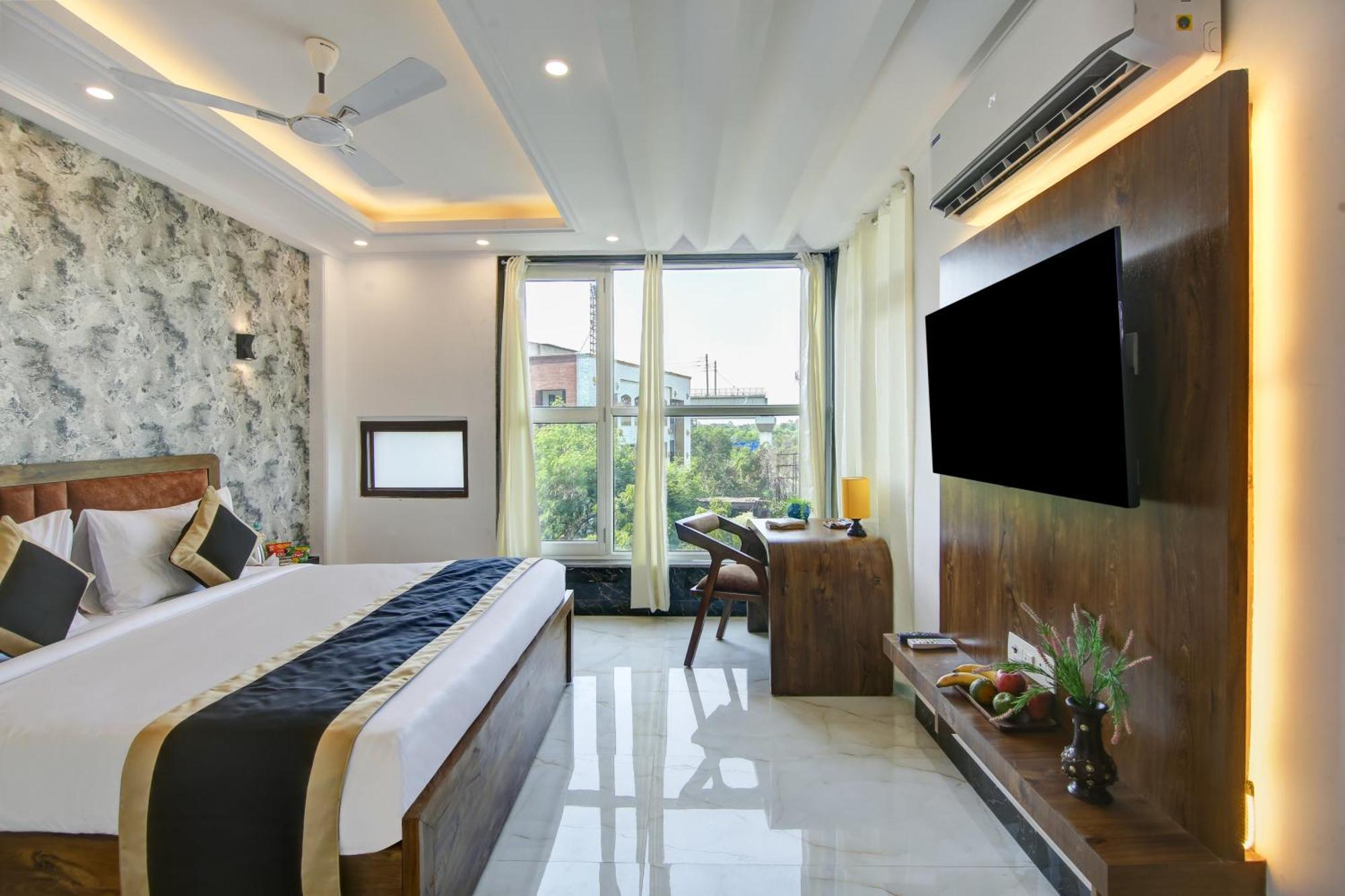 Hotel The Emporio Grand Near Vaishali Metro Station Ghaziabad Ngoại thất bức ảnh
