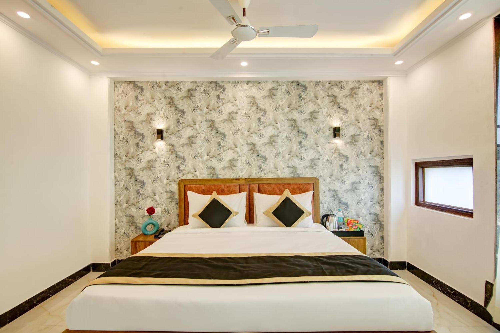 Hotel The Emporio Grand Near Vaishali Metro Station Ghaziabad Ngoại thất bức ảnh