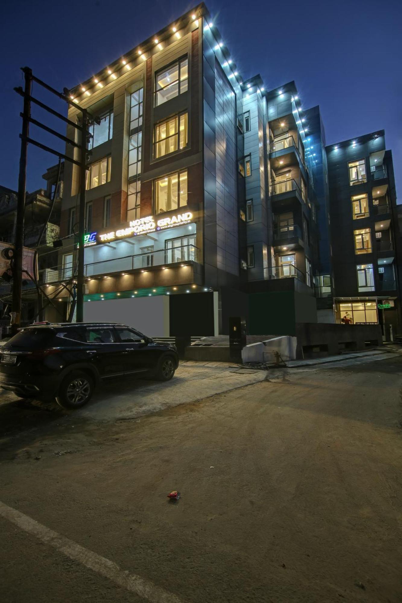 Hotel The Emporio Grand Near Vaishali Metro Station Ghaziabad Ngoại thất bức ảnh
