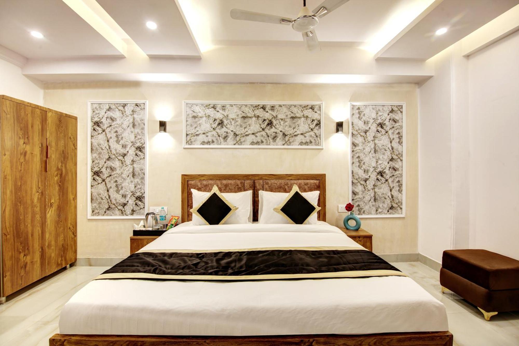 Hotel The Emporio Grand Near Vaishali Metro Station Ghaziabad Ngoại thất bức ảnh