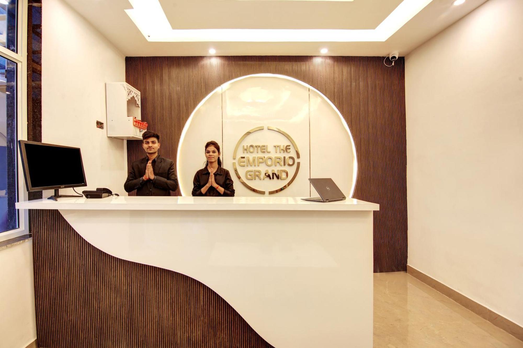 Hotel The Emporio Grand Near Vaishali Metro Station Ghaziabad Ngoại thất bức ảnh