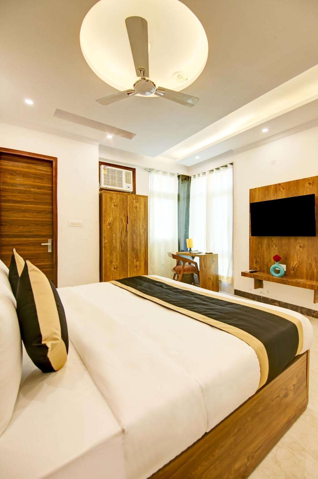 Hotel The Emporio Grand Near Vaishali Metro Station Ghaziabad Ngoại thất bức ảnh