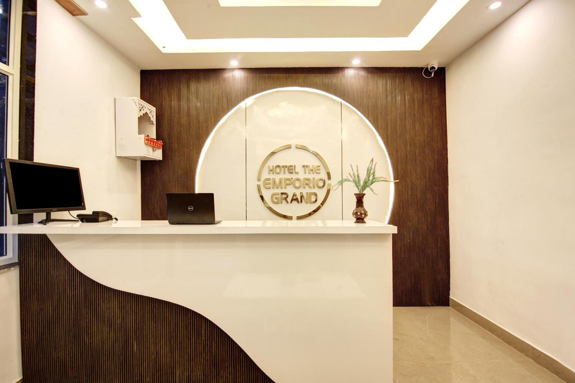 Hotel The Emporio Grand Near Vaishali Metro Station Ghaziabad Ngoại thất bức ảnh