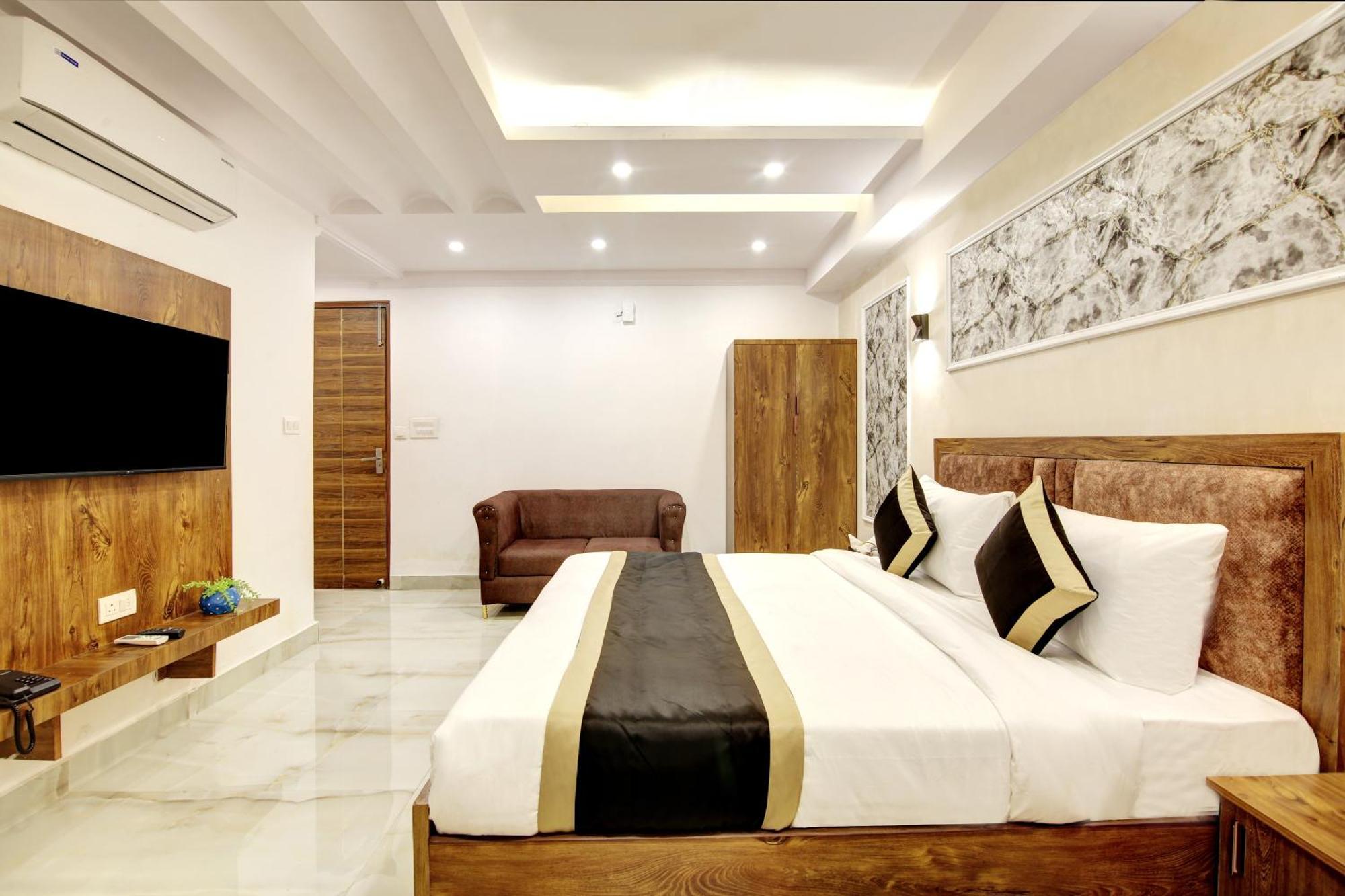 Hotel The Emporio Grand Near Vaishali Metro Station Ghaziabad Ngoại thất bức ảnh