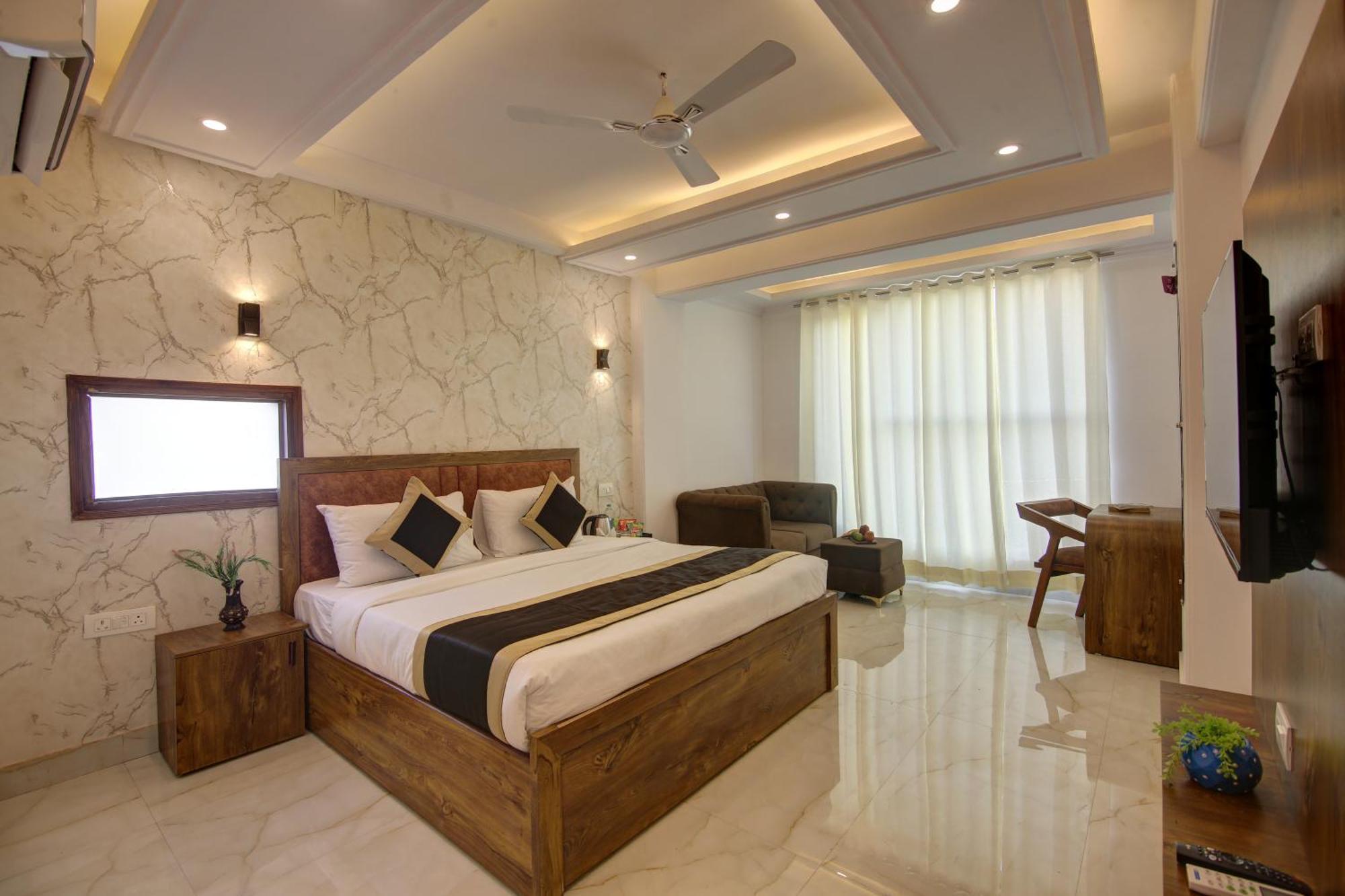 Hotel The Emporio Grand Near Vaishali Metro Station Ghaziabad Ngoại thất bức ảnh